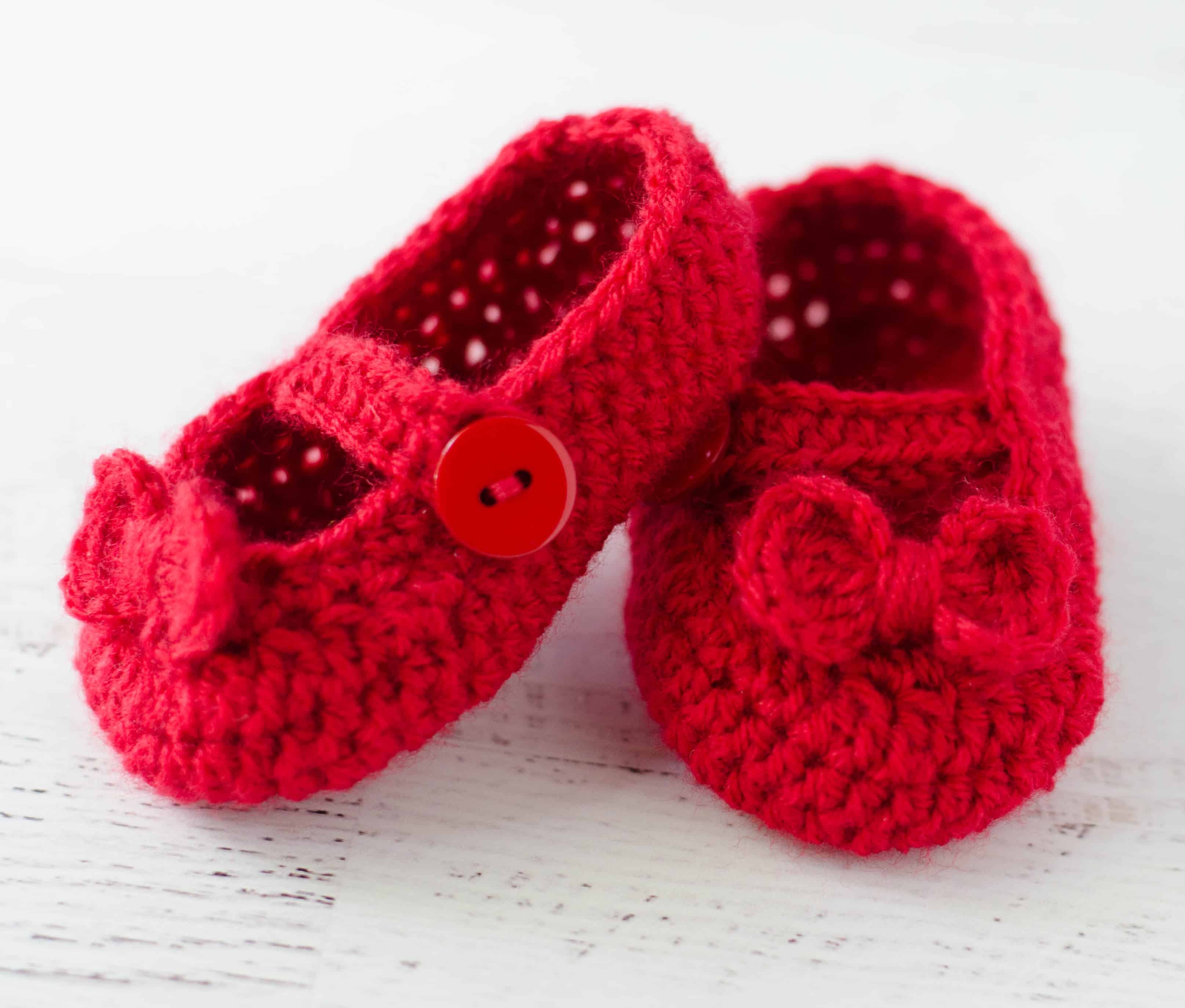 Very Soft Great as an baby girl gift Pink baby booties Baby mary jane shoes Crochet mary janes booties for Newborn to 12 Months