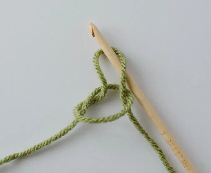 Slip Knot, Chain and Slip Stitch