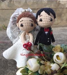 crochet bride and groom