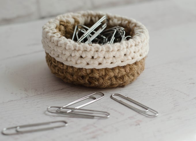 Mini Crochet Jute Basket with paperclips