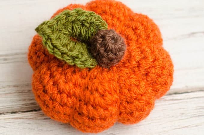 Small Crochet pumpkin