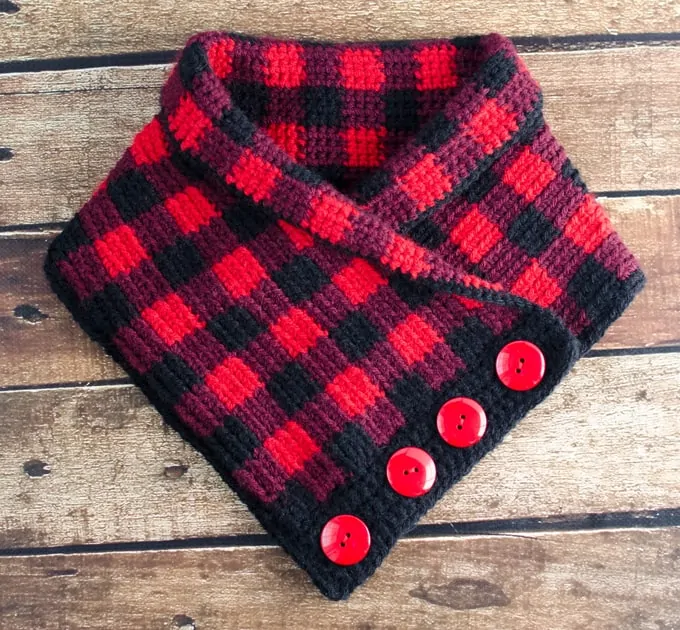 Buffalo Plaid Cowl