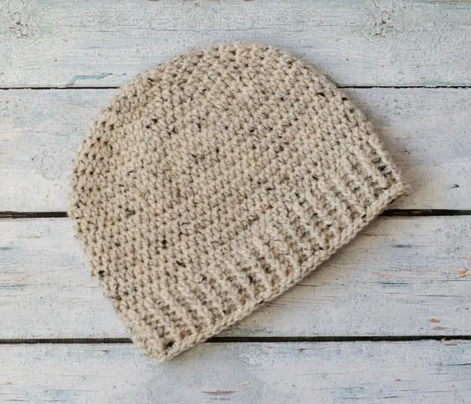 Love this Free crochet men's beanie pattern! Free Salt of the Earth Men's Crochet Hat Pattern