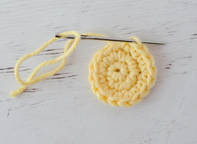 Learn how to crochet an invisible seamless join