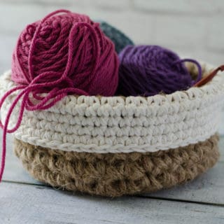 crochet round jute basket