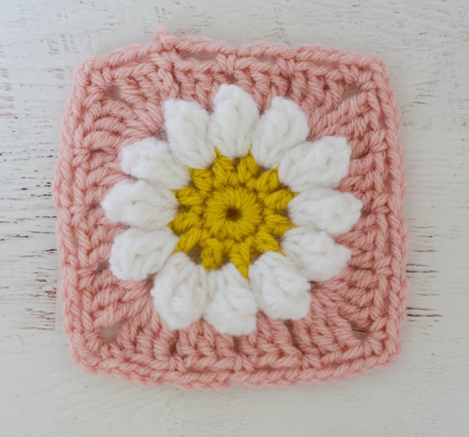 Daisy Mae CAL Part 1: The Crochet Puff Daisy Square