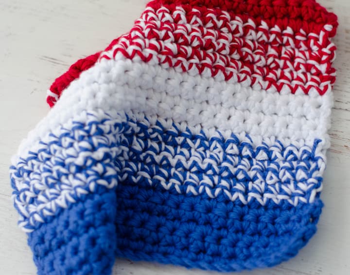 crochet dishcloth in red white and blue