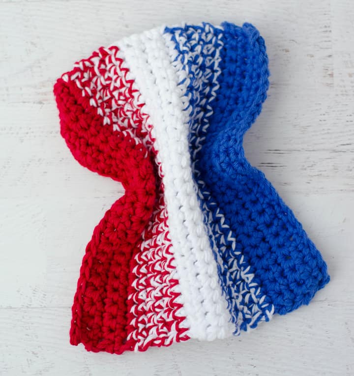 crochet dishcloth in red white and blue