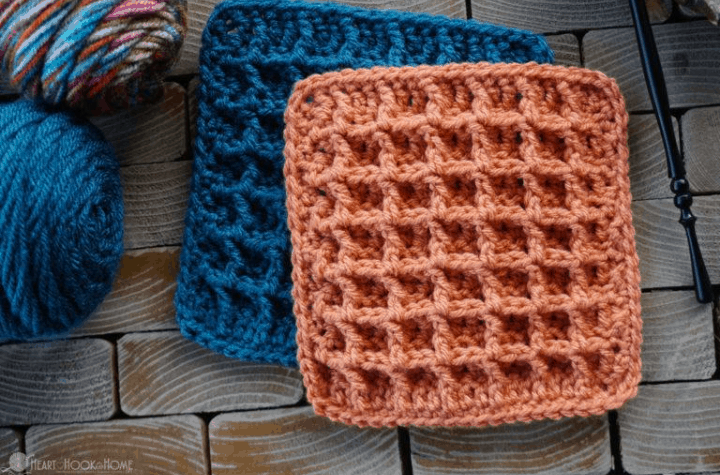 crochet stitch pattern coral and blue yarn