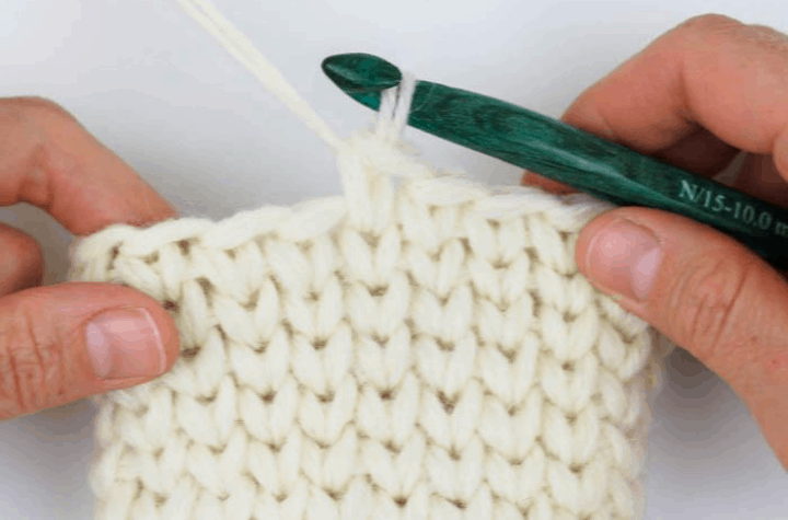 crochet stitch pattern cream yarn