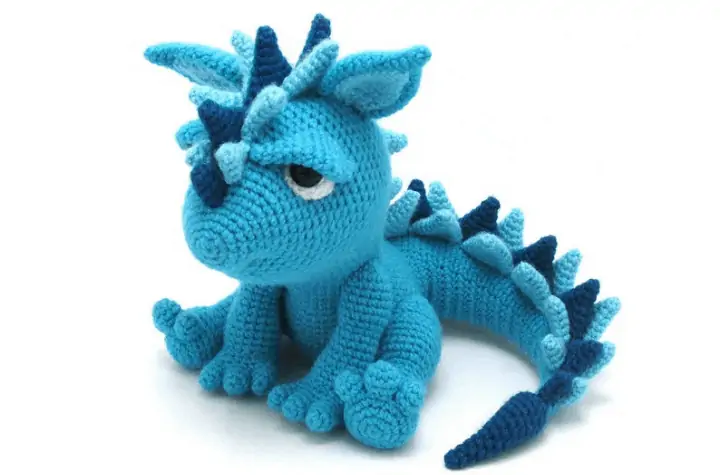 crochet amigurumi dragon