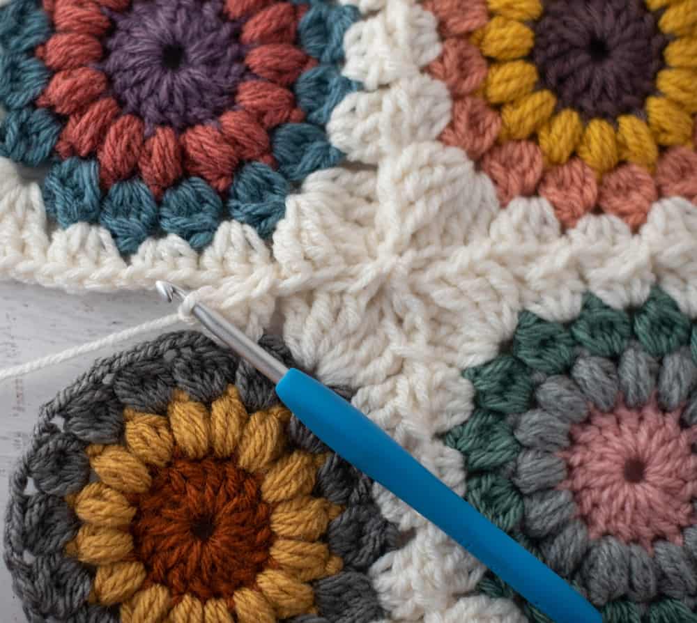 Join As You Go Granny Squares - Crochet 365 Knit Too