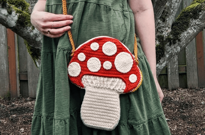 Porte-monnaie champignon plat au crochet