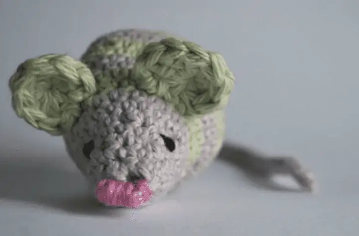 crochet mouse cat toy.