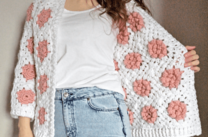 Gilet rose blanc.