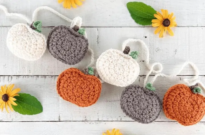 17 Knit and Crochet Patterns to Make this Autumn