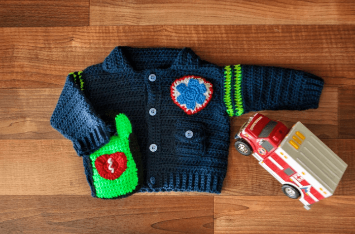 A crochet parademdic sweater for the little ones.