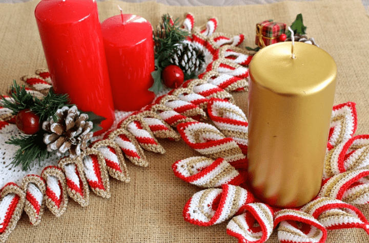 Crochet tablescape and potholder.