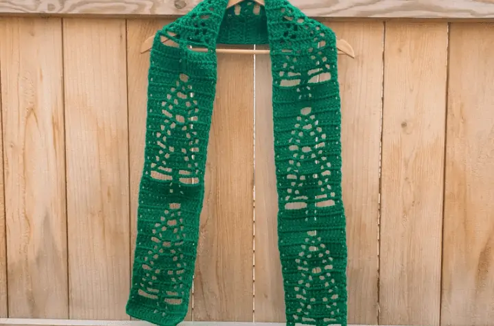 Crochet Christmas tree scarf with stitch gaps making up the Christmas tree