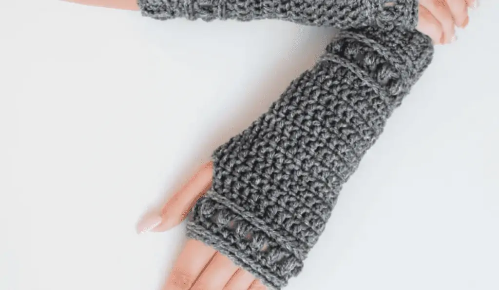 Grey crochet fingerless gloves