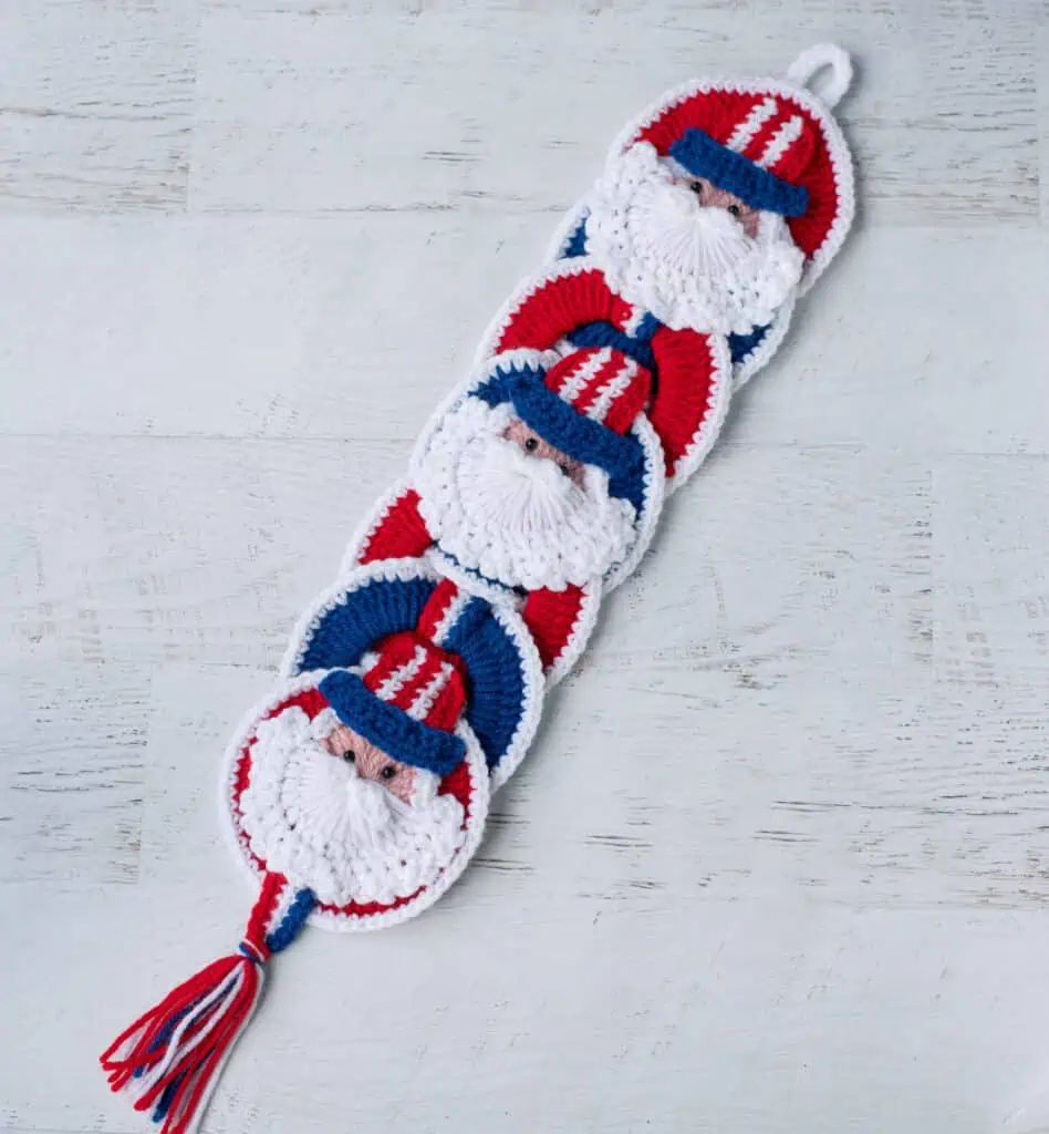 Crochet Uncle Sam Wallhanging in red, white and blue yarn